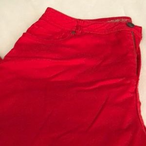 Red 👖Skinny size 20A